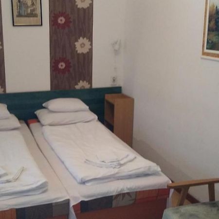 Korona Panzio Bed & Breakfast Balatonfüred Екстериор снимка