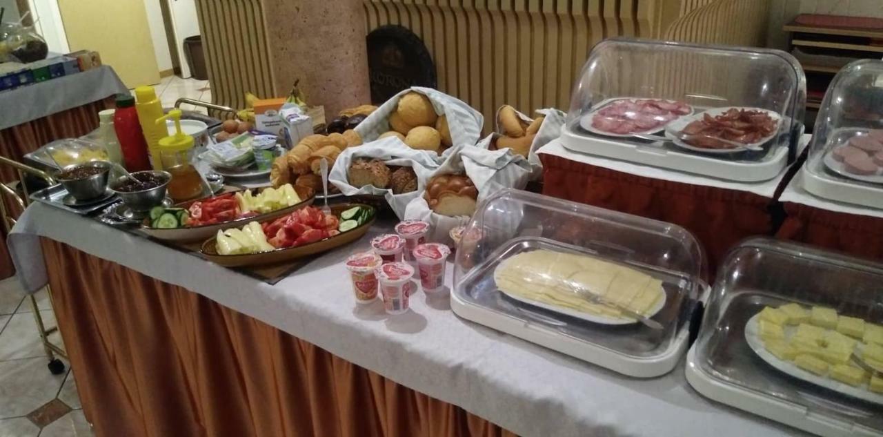 Korona Panzio Bed & Breakfast Balatonfüred Екстериор снимка