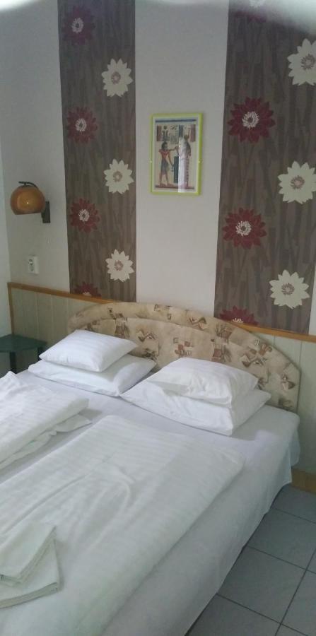 Korona Panzio Bed & Breakfast Balatonfüred Екстериор снимка